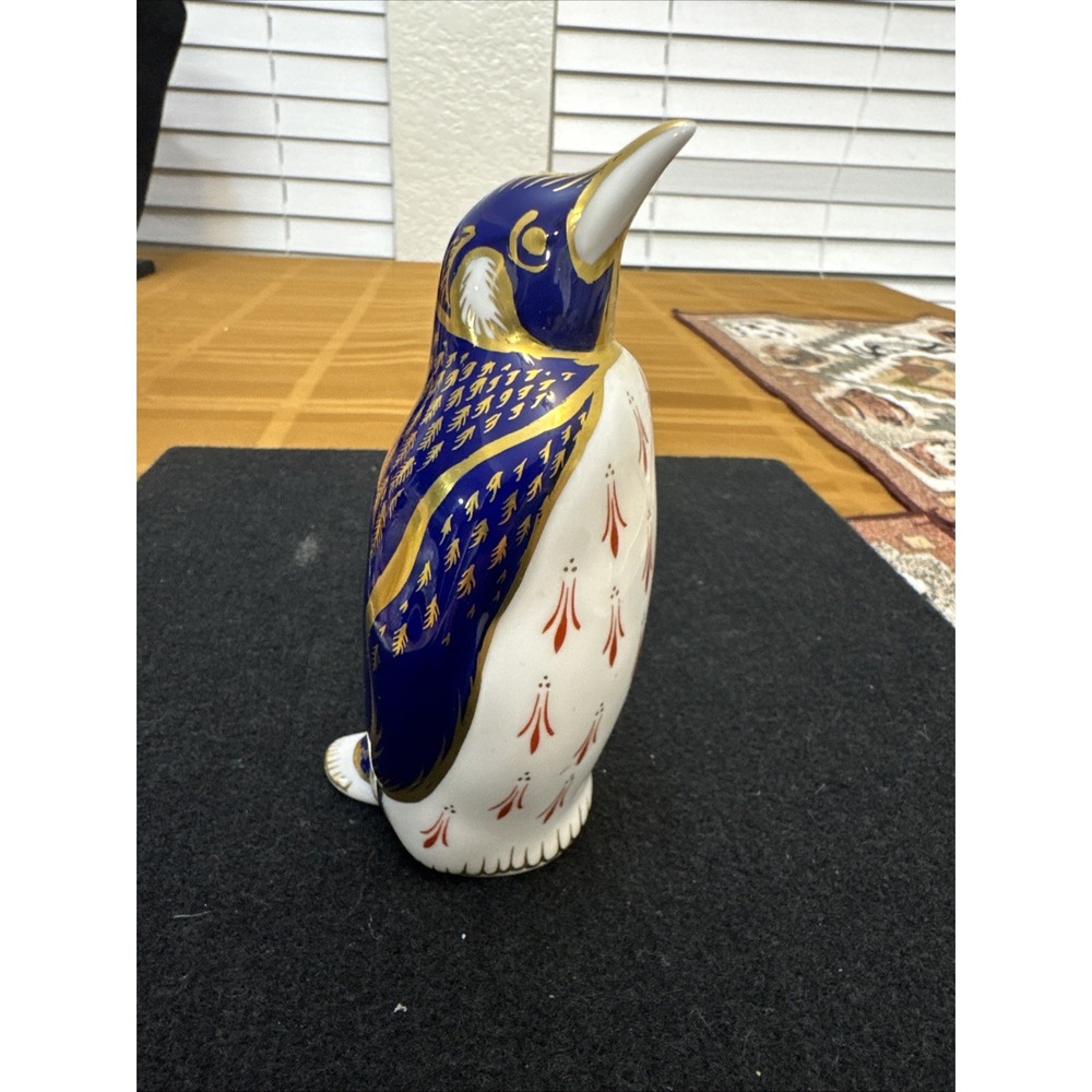 Royal Crown Derby Penguin Figurine England Bone China 5 3/8 Inch Tall